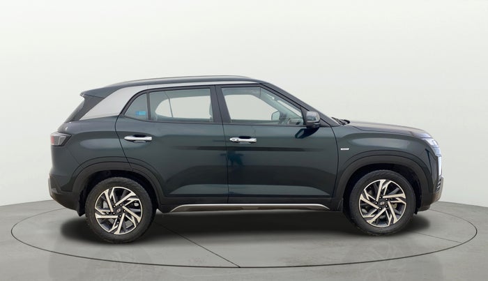 2024 Hyundai Creta SX (O) 1.5 DIESEL AT, Diesel, Automatic, 24,800 km, Right Side View