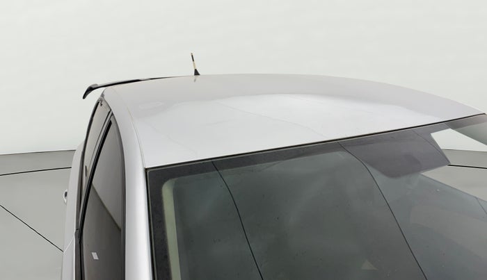 2015 Volkswagen Polo HIGHLINE1.2L, Petrol, Manual, 1,05,657 km, Roof