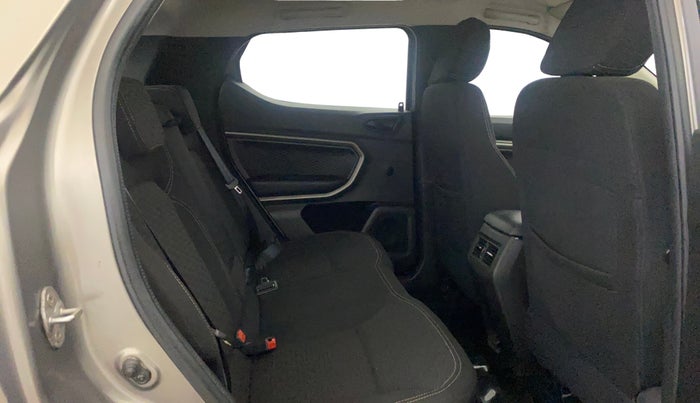 2021 Renault Kiger RXZ TURBO MT, Petrol, Manual, 34,920 km, Right Side Rear Door Cabin