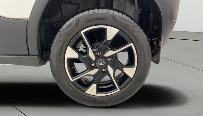 2023 Tata PUNCH ACCOMPLISHED AMT, Petrol, Automatic, 18,070 km, Left Rear Wheel