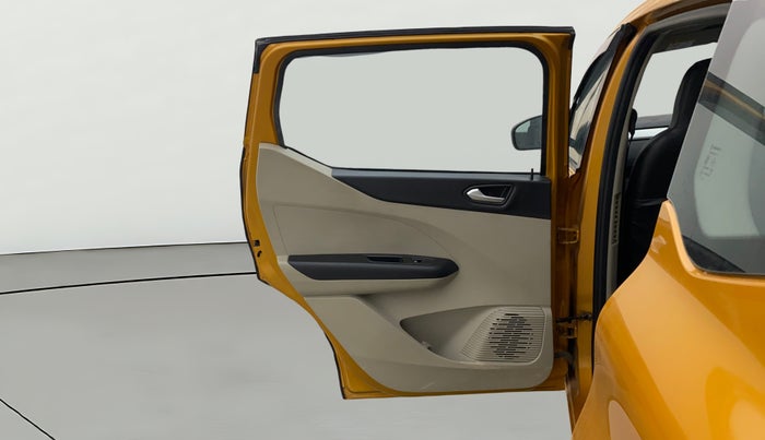 2023 Renault TRIBER RXZ AMT, Petrol, Automatic, 15,606 km, LHS Rear Door