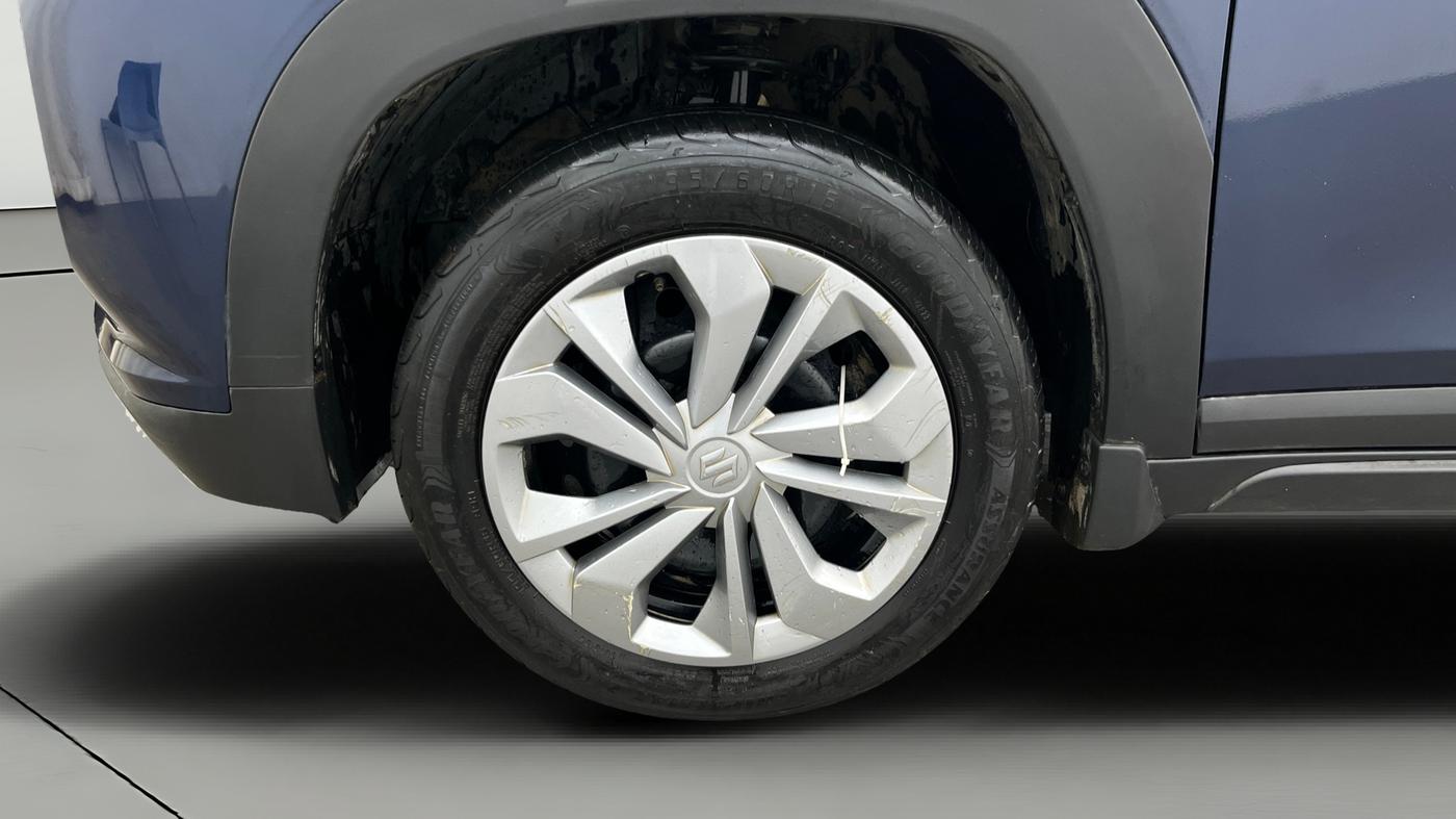 2024 Maruti FRONX SIGMA 1.2 MT, Petrol, Manual, 49,108 km, Left Front Wheel
