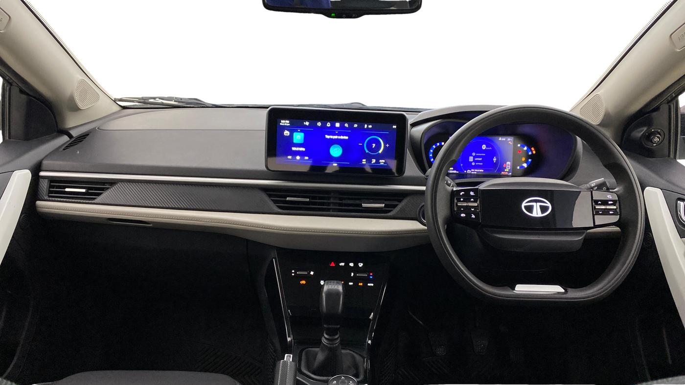 2023 Tata NEXON CREATIVE + 1.2 PETROL, Petrol, Manual, 33,449 km, Dashboard