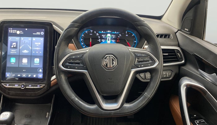 2021 MG HECTOR PLUS SHARP 2.0 DIESEL TURBO MT 6-STR, Diesel, Manual, 73,880 km, Steering Wheel Close Up