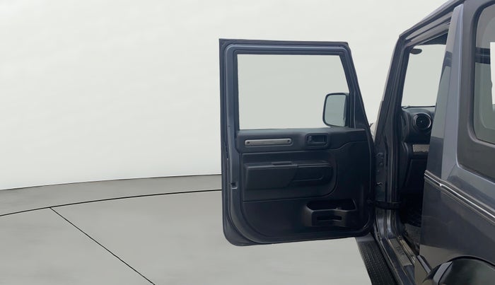 2021 Mahindra Thar LX PETROL HT 4WD AT, Petrol, Automatic, 37,111 km, LHS Front Door