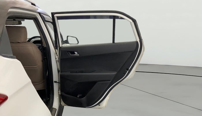 2016 Hyundai Creta SX PLUS AT 1.6 PETROL, Petrol, Automatic, 74,097 km, RHS Rear Door