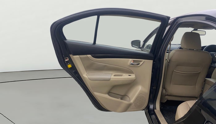 2015 Maruti Ciaz ZDI, Diesel, Manual, 1,17,422 km, LHS Rear Door