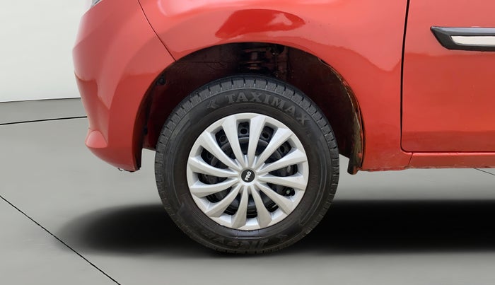 2016 Maruti Alto 800 LXI, Petrol, Manual, 51,218 km, Left Front Wheel