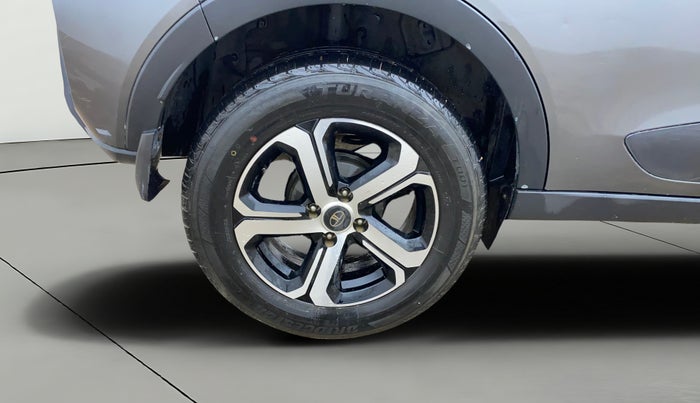 2021 Tata NEXON XZ PLUS PETROL SUNROOF, Petrol, Manual, 30,391 km, Right Rear Wheel