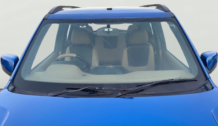 2016 Mahindra TUV300 T8, Diesel, Manual, 91,139 km, Front Windshield