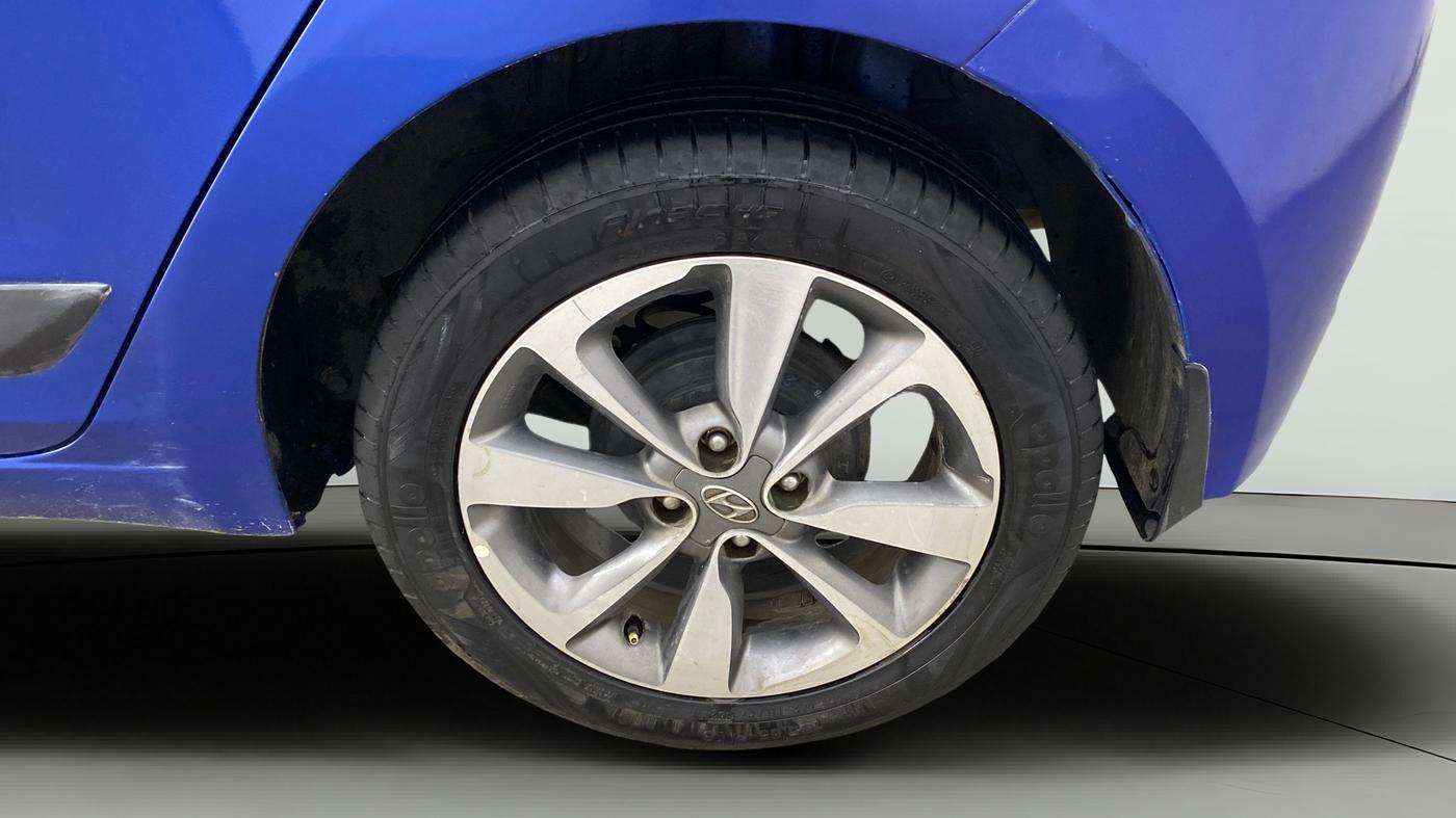 2015 Hyundai Elite i20 ASTA 1.2, Petrol, Manual, 1,27,498 km, Left Rear Wheel