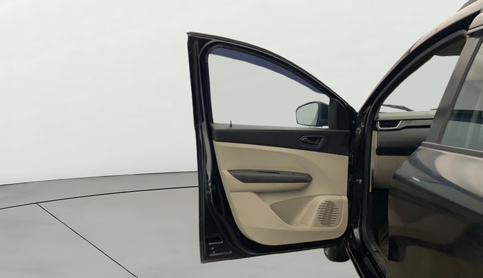 2024 Renault TRIBER RXT, Petrol, Manual, 6,614 km, LHS Front Door