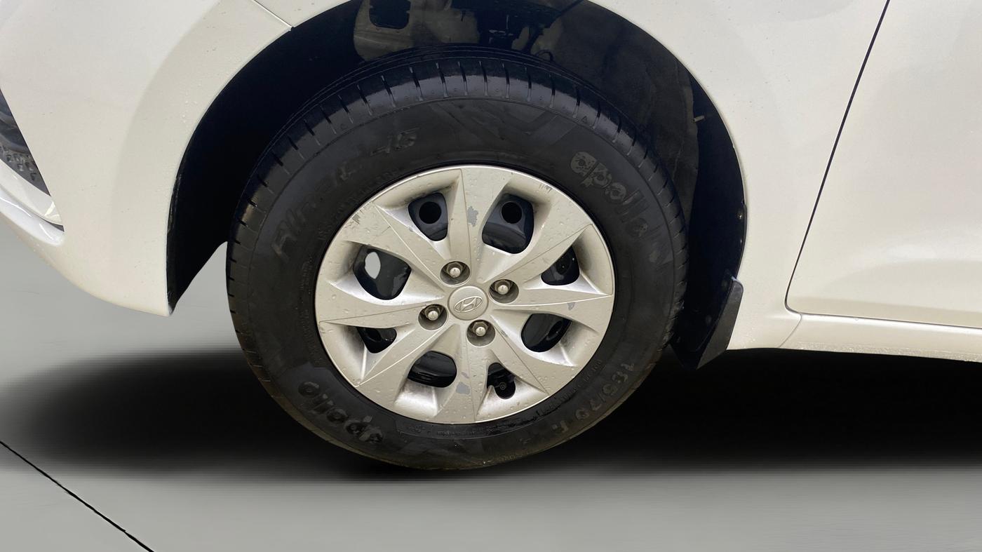 2018 Hyundai Elite i20 MAGNA EXECUTIVE 1.2, Petrol, Manual, 49,116 km, Left Front Wheel