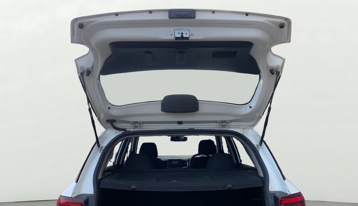2020 Hyundai VENUE S 1.2, Petrol, Manual, 29,129 km, Boot Door Open