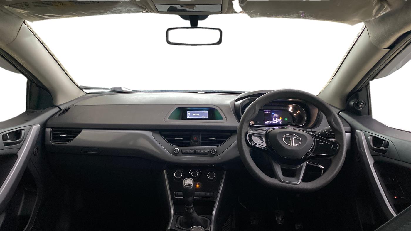 2022 Tata NEXON XM PETROL, Petrol, Manual, 24,237 km, Dashboard
