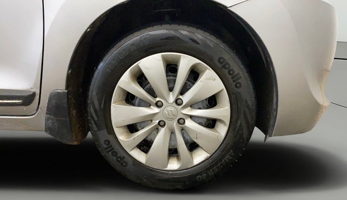 2016 Maruti Baleno DELTA PETROL 1.2, Petrol, Manual, 1,03,055 km, Right Front Wheel