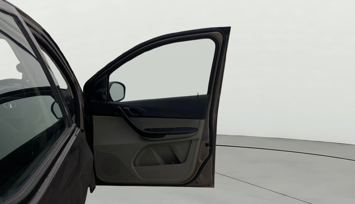 2018 Tata Tiago XT PETROL, Petrol, Manual, 56,623 km, RHS Front Door