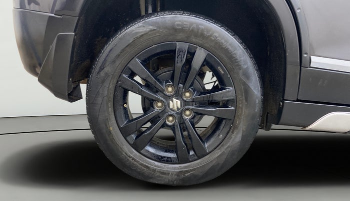 2018 Maruti Vitara Brezza ZDI AMT, Diesel, Automatic, 99,300 km, Right Rear Wheel