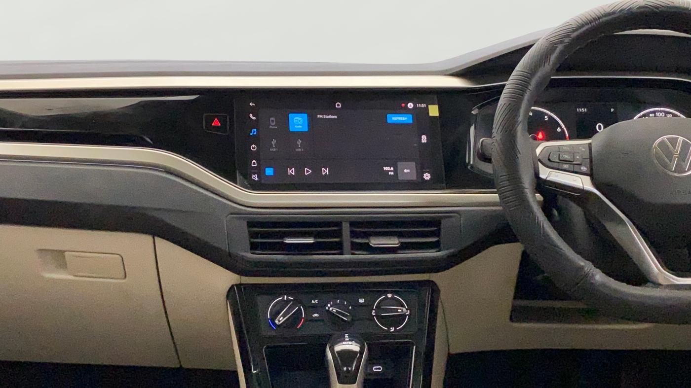 2022 Volkswagen VIRTUS HIGHLINE TSI 1.0 AT, Petrol, Automatic, 37,536 km, Air Conditioner