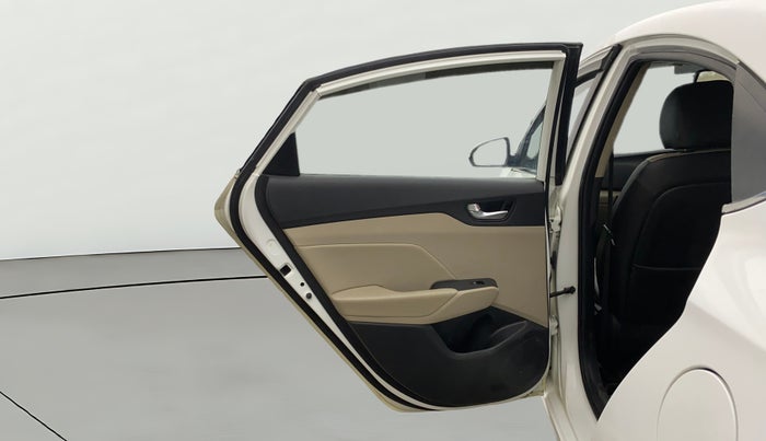 2018 Hyundai Verna 1.6 VTVT SX O, Petrol, Manual, 95,937 km, LHS Rear Door