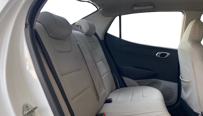 2022 Hyundai AURA SX 1.2, Petrol, Manual, 51,185 km, Right Side Rear Door Cabin