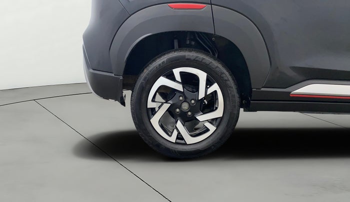 2023 Nissan MAGNITE XV RED EDITION, Petrol, Manual, 12,568 km, Right Rear Wheel