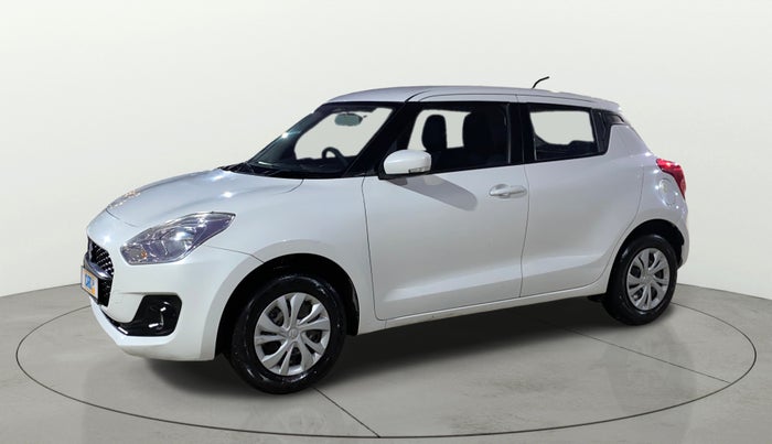 2021 Maruti Swift VXI, CNG, Manual, 32,199 km, Left Front Diagonal