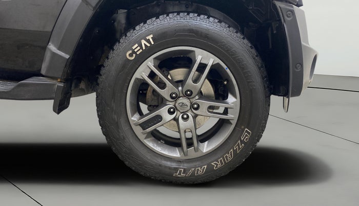2022 Mahindra Thar LX PETROL HT 4WD AT, Petrol, Automatic, 60,639 km, Right Front Wheel
