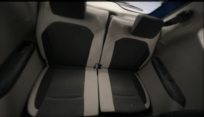 2020 Renault TRIBER RXZ, Petrol, Manual, 15,403 km, Third Seat Row ( optional )