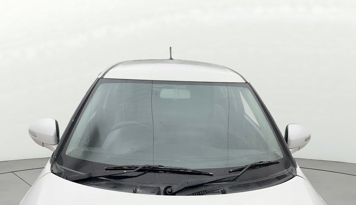 2016 Maruti Swift VXI, Petrol, Manual, 53,297 km, Front Windshield