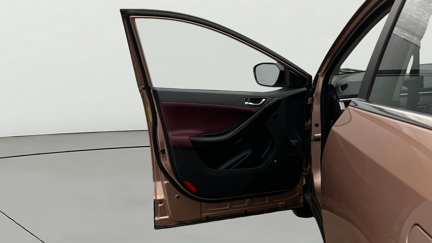 2025 Tata Curvv Accomplished S 1.2 Petrol 7DCA, Petrol, Automatic, 6,845 km, LHS Front Door