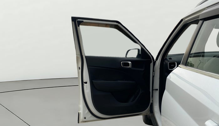 2021 Hyundai VENUE SX 1.0 TURBO IMT, Petrol, Manual, 51,465 km, LHS Front Door