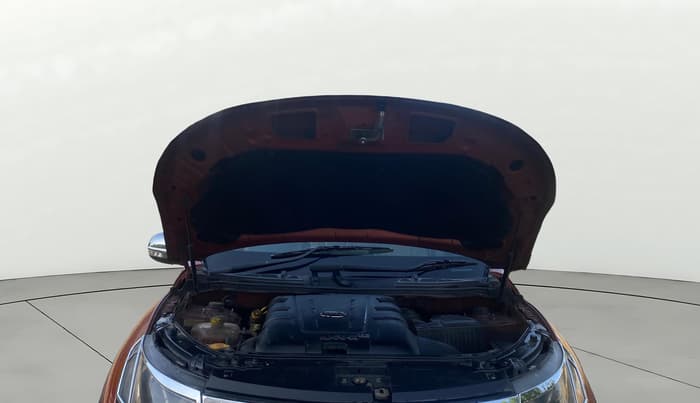 2017 Mahindra XUV500 W10 AT, Diesel, Automatic, 84,161 km, Open Bonet