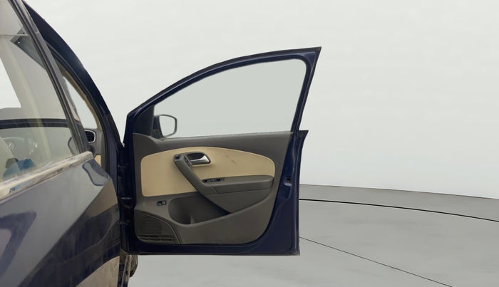 2015 Volkswagen Vento HIGHLINE PLUS 1.2 AT 16 ALLOY, Petrol, Automatic, 76,519 km, RHS Front Door