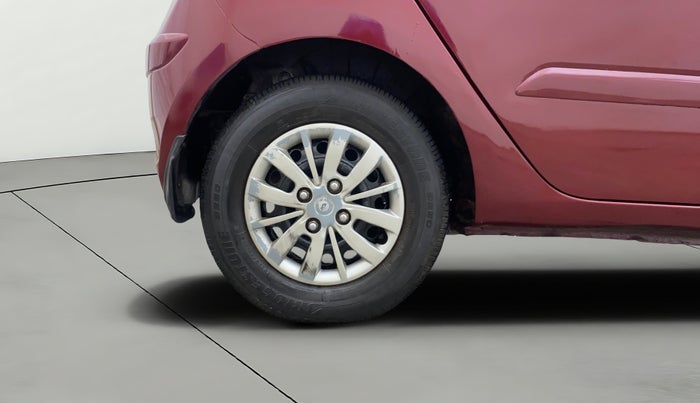 2013 Hyundai i10 SPORTZ 1.2 AT, Petrol, Automatic, 99,066 km, Right Rear Wheel