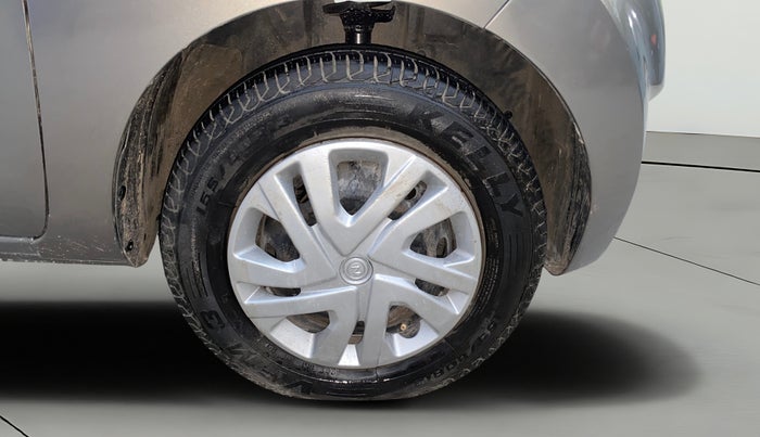 2017 Datsun Redi Go T (O), Petrol, Manual, 82,524 km, Right Front Wheel