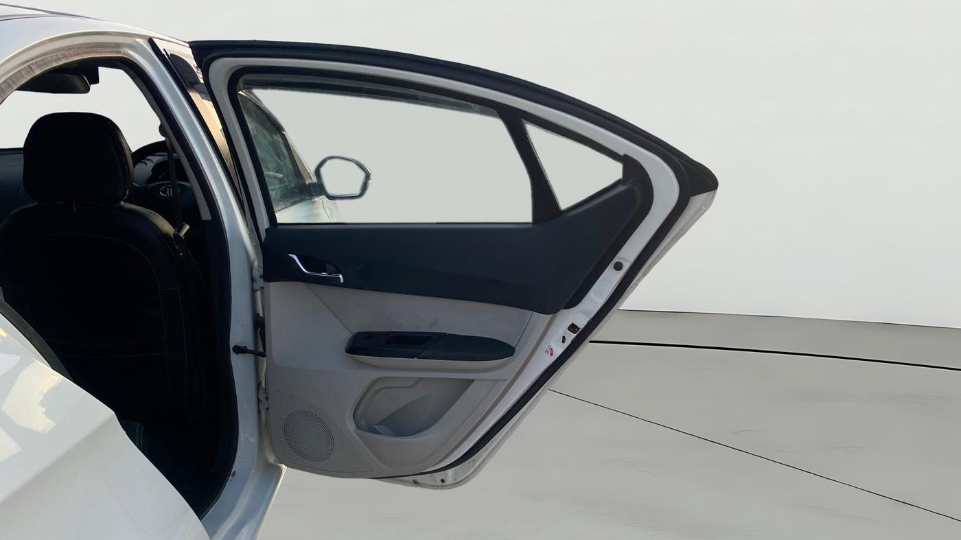 2023 Tata TIGOR XZ PLUS CNG, CNG, Manual, 51,383 km, RHS Rear Door