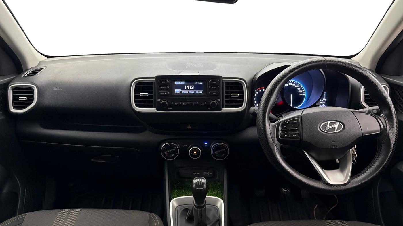 2021 Hyundai VENUE S 1.2, Petrol, Manual, 36,192 km, Dashboard