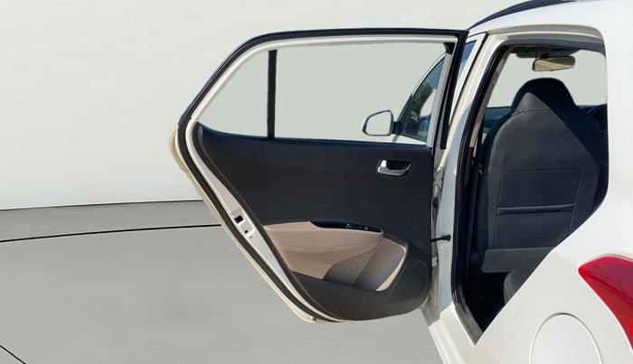 2015 Hyundai Grand i10 SPORTZ 1.2 KAPPA VTVT, Petrol, Manual, 38,403 km, LHS Rear Door