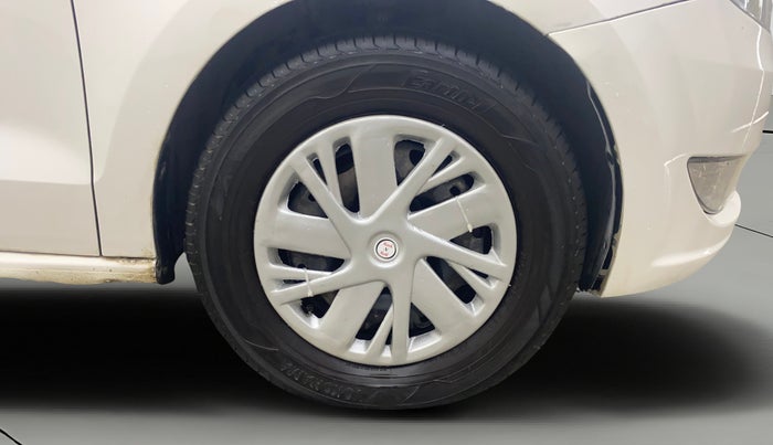 2012 Skoda Rapid AMBITION 1.6 TDI CR MT PLUS, Diesel, Manual, 1,10,617 km, Right Front Wheel