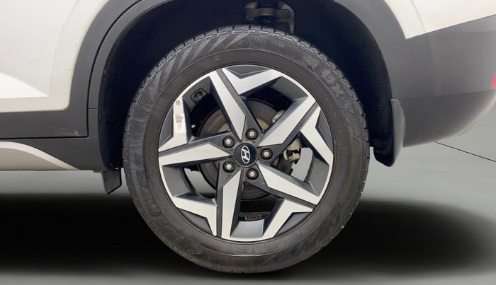 2021 Hyundai ALCAZAR PRESTIGE 2.0 MT 7STR, Petrol, Manual, 29,221 km, Left Rear Wheel