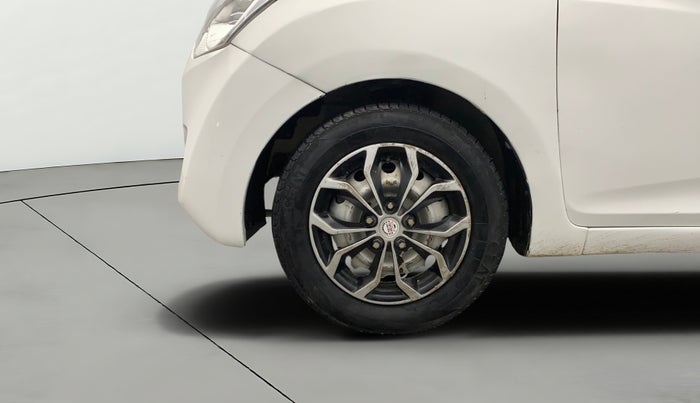 2018 Hyundai Eon ERA PLUS (O), Petrol, Manual, 1,02,088 km, Left Front Wheel