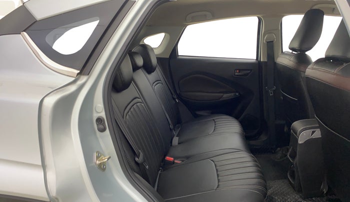 2024 Toyota Urban Cruiser Taisor S Plus 1.2 Petrol MT, Petrol, Manual, 17,564 km, Right Side Rear Door Cabin