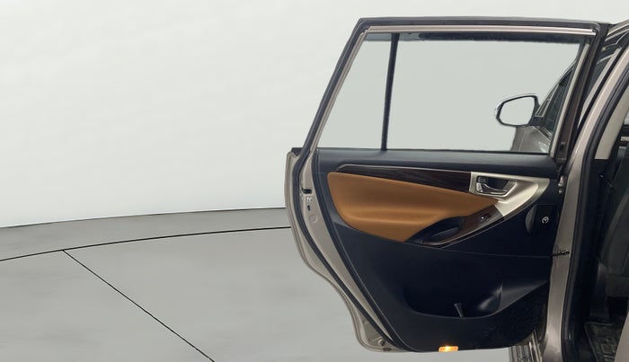 2022 Toyota Innova Crysta 2.7 ZX AT 7 STR, Petrol, Automatic, 32,464 km, LHS Rear Door