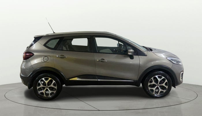 2017 Renault Captur PLATINE DIESEL , Diesel, Manual, 1,18,040 km, Right Side View