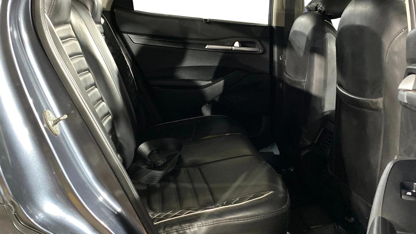 2021 KIA SELTOS HTK PLUS 1.5 DIESEL, Diesel, Manual, 1,00,820 km, Right Side Rear Door Cabin
