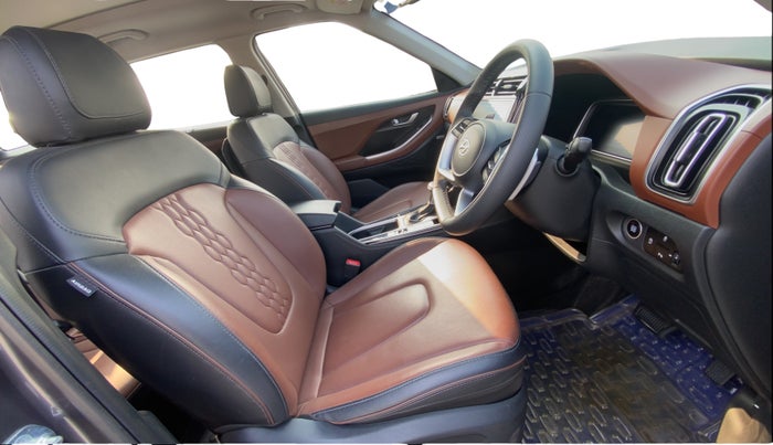 2023 Hyundai ALCAZAR 1.5 SIGNATURE (O) TURBO DCT 7, Petrol, Automatic, 29,417 km, Right Side Front Door Cabin