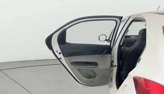 2018 Tata Tiago XT PETROL, Petrol, Manual, 59,643 km, LHS Rear Door