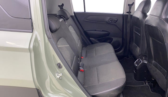 2023 Hyundai EXTER SX(O) CONNECT 1.2 AMT DUAL TONE, Petrol, Automatic, 71,738 km, Right Side Rear Door Cabin