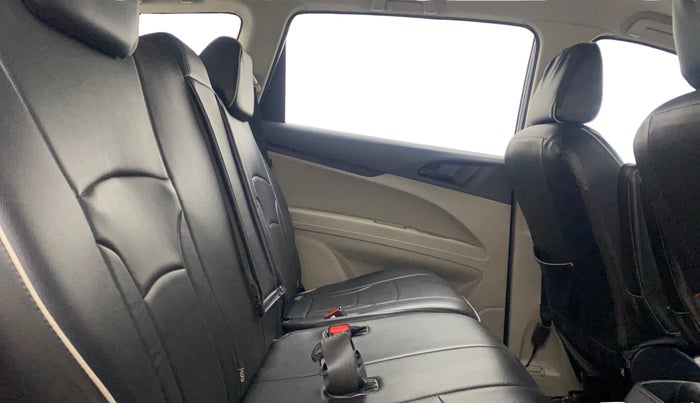 2020 Mahindra MARAZZO M2 8 STR, Diesel, Manual, 74,713 km, Right Side Rear Door Cabin